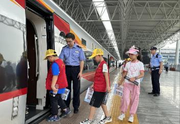 6月11日起兒童旅客可購買鐵路旅游計次票