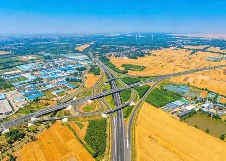 河南“萬公里”高速公路網再添新動脈 沿黃高速公路蘭考至封丘段通車