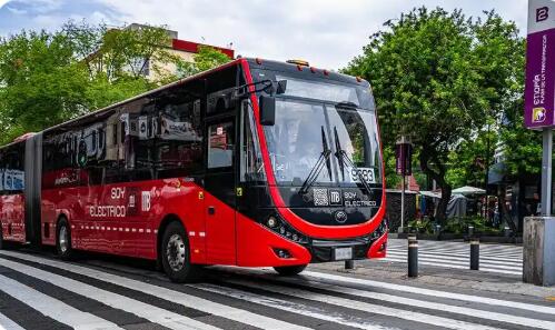重塑合作格局 中國車企“全鏈條”出海