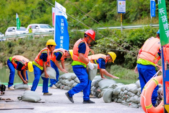中交路建貴都擴容工程開展2026年防洪防汛與邊坡坍塌應急指揮調度演練