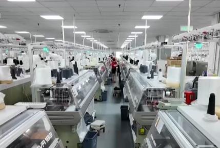 “中國羊毛衫名鎮”東莞大朗鎮：毛紡企業增設備、擴產能迎生產旺季