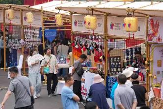 從市集“煙火氣”看文創產業發展新路徑