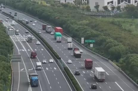 以數字化重構公路運力生態 新能源車在特定場景下形成不可逆替代趨勢