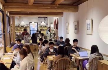 胡同游、體育、自然研學 暑期游“熱”起來