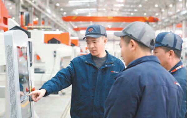 湖北武漢：多措并舉推動新興領域黨員發揮作用