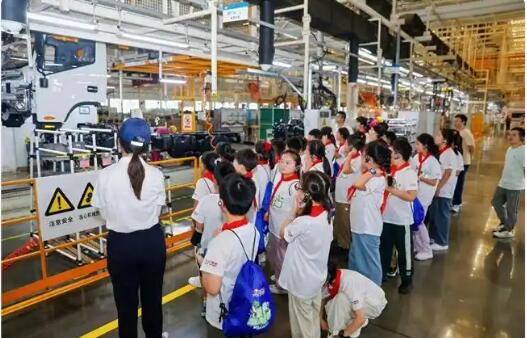 十三年公益堅守，江淮汽車以長期責任書寫可持續發展底色