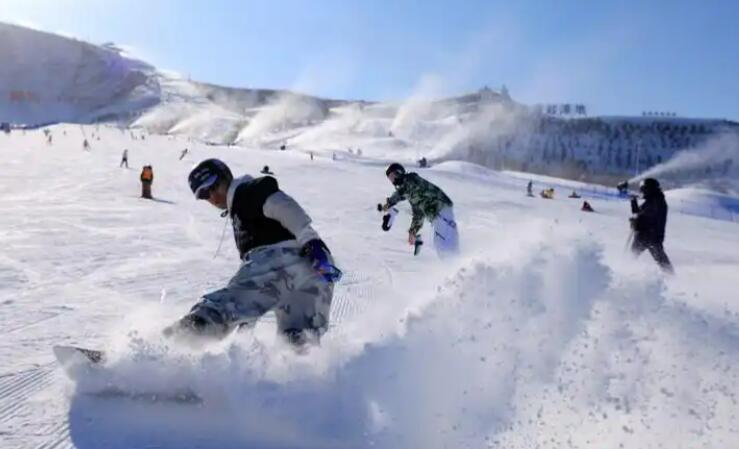 新疆阿勒泰“十五五”期間將構建全鏈條冰雪產業矩陣