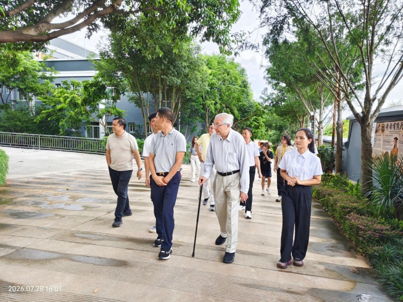 天佑熊業：騰沖科學家論壇“院士紅河行”到訪 科技賦能中醫藥產業