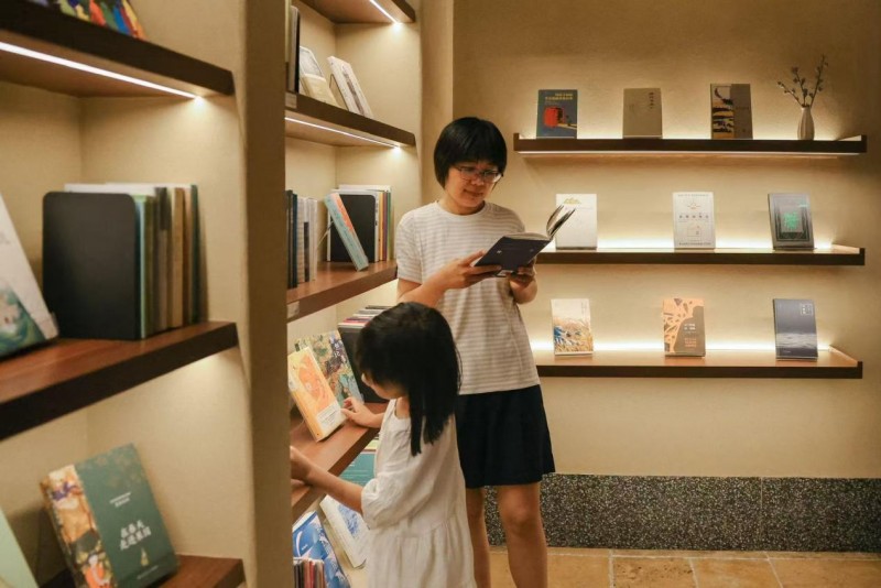 快時代里的慢“書房”：7本新書從亞朵竹居出發