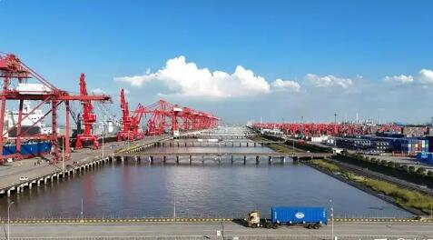 13052臺！中遠海運打破華東地區整車出口紀錄
