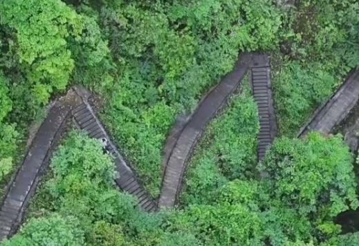 “山水奇觀+IP賦能+特色文化”催生文旅消費新增量