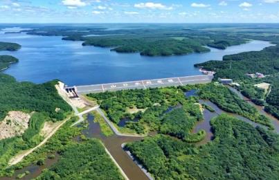 黑河五大連池市：湖光山色引客來 山口湖旅游持續升溫