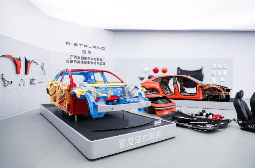 全球首拆L3架構  我國智能汽車從“參數比拼”走向“安全實證”
