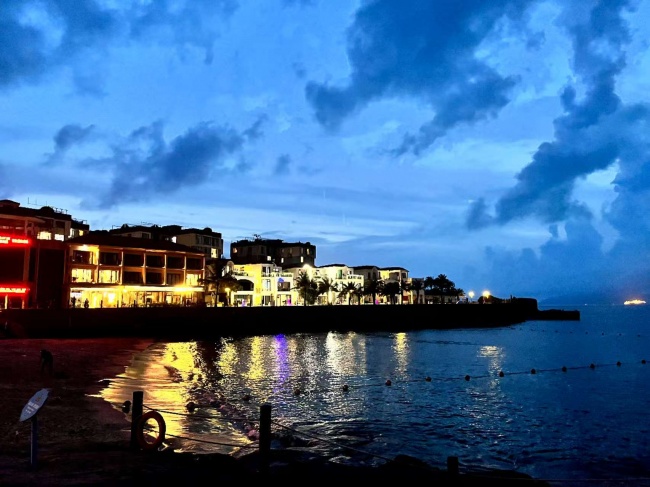 滄海消伶仃 山海有歸安