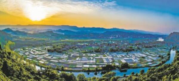 桃子進城 麻布出海——四川達州高新區特色產業賦能鄉村振興紀實