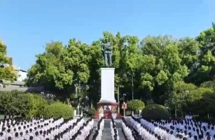 多地把“開學第一課”搬進紅色教育基地 將紅色種子播撒進孩子心田