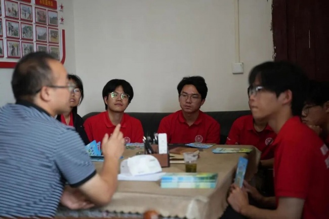 把專業課搬到黔鄉一線 ——廈門大學“山海信翼”實踐隊在天堂鎮開展科技服務