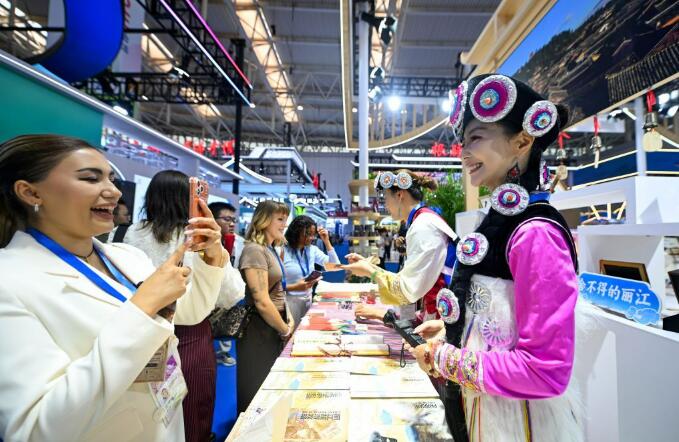 廣電總局：對用戶上傳微短劇 平臺凡播必審