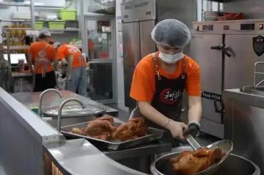 廣東打造無堂食外賣集聚區 從源頭治理網絡餐飲監管難題