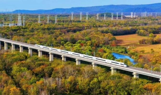 四條高速鐵路同日開通 “時空壓縮”進一步重塑我國區域地理空間格局