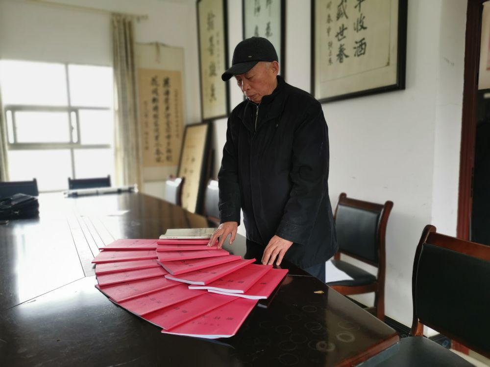 16本農民詩集背后的家國故事：“把收獲和感動寫在田野上”