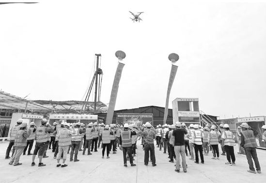 魯南高鐵菏澤東站安全生產月咨詢日活動成功舉辦