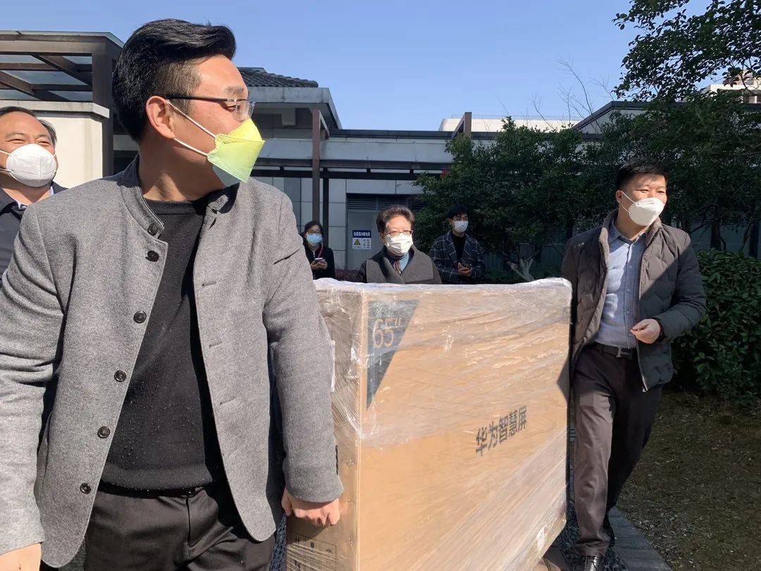  做守護者們的堅實后盾 蘇州愛心商會和企業致敬抗疫英雄