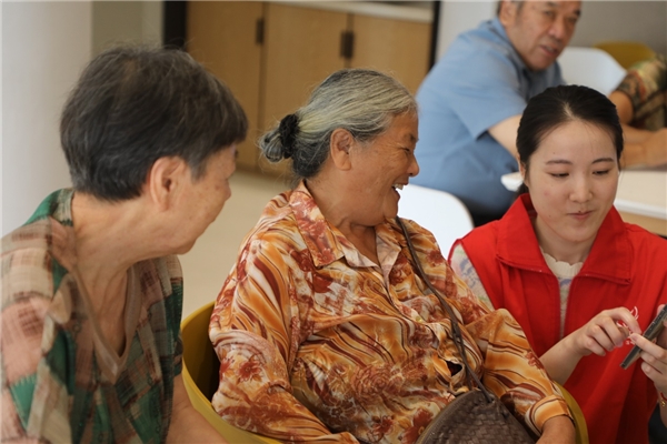浙江龍港：關愛“一老一小” 守護“朝夕”美好