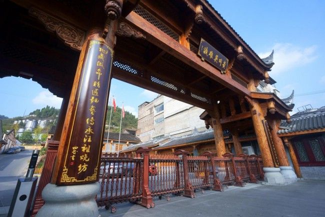 成功有方 探秘英雄渡酒業12000噸基酒產能背后的過去、現在與未來