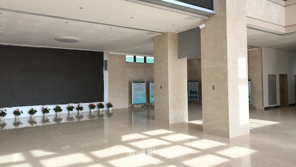 以建設帶動發展、以發展支撐建設