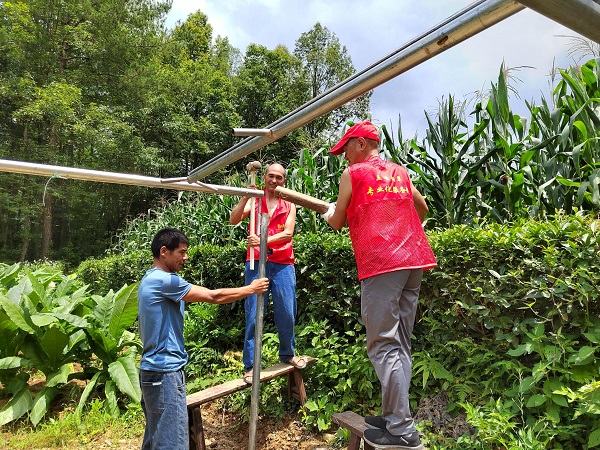 湖北五峰煙草：“黃金葉”助推農民增收致富