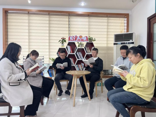 去基層“壯筋骨” 到一線長才干