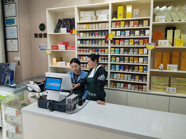 初冬雖冷清，為客戶的服務更熱心