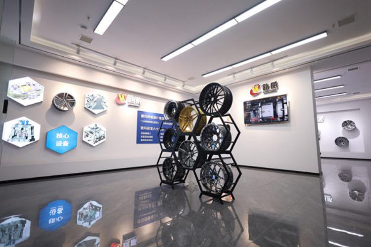 “四維制造”能否引領汽車輕量化“綠色駕駛”