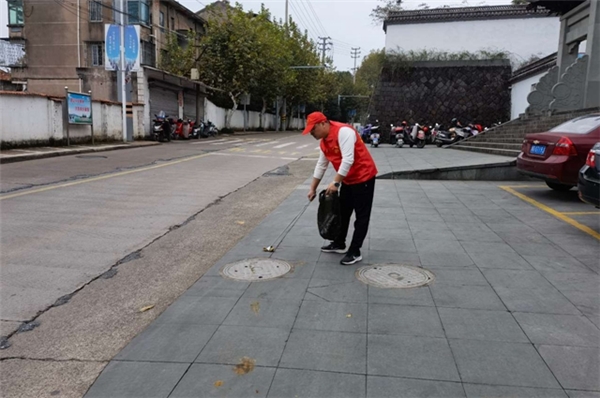 浙江嵊州市煙草專賣局：文明創建增光彩 暖心幫扶齊行動