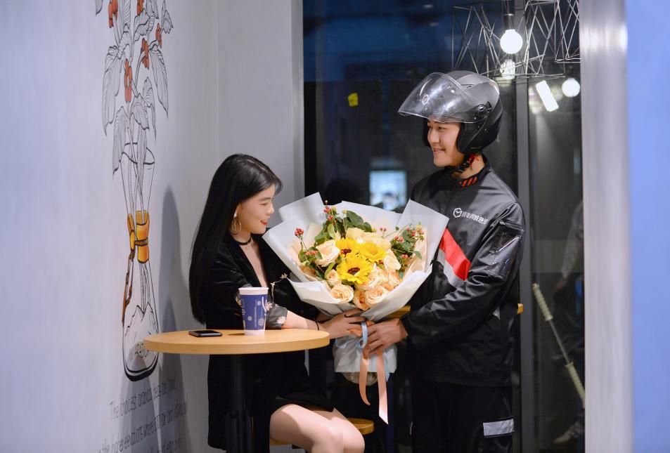 鮮花配送單量同比增長120%，順豐同城助力消費者傳遞圣誕心意