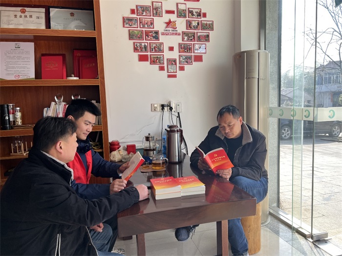 浙江長興：發揚雷鋒精神 溫暖身邊人