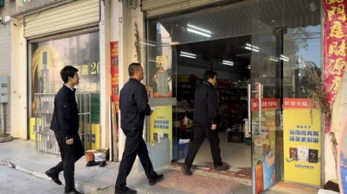 普法宣傳“面對面” 問題解答“點對點”