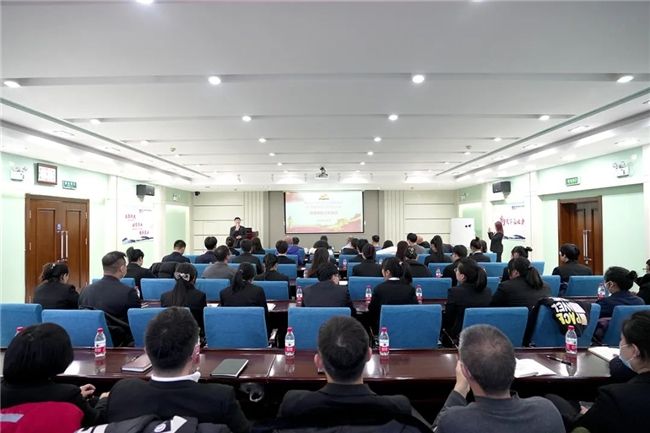 哈藥中藥公司與黑龍江中醫藥大學藥學院聯合開展主題黨日活動