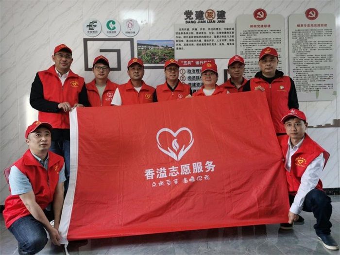 浙江長興:“贈人玫瑰手留余香” 香溢志愿在路上