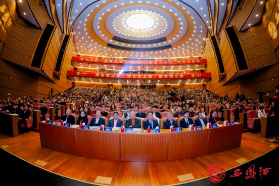 鳳香飄揚滿天下，西鳳酒的百億“取經”路