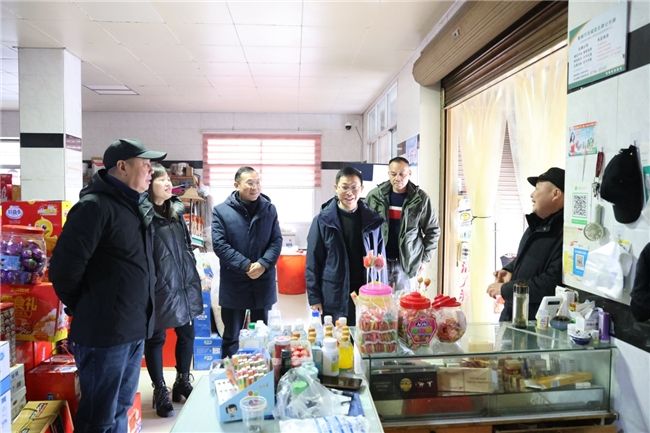 湖北省松滋市煙草專賣局：“三送下鄉”提升農網服務質量