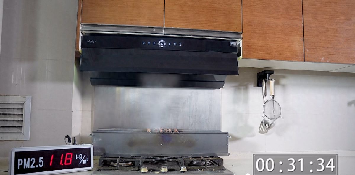 大風天油煙倒灌？海爾油煙機不“凍”搖：有效風、不倒灌