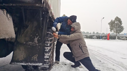 襄陽煙草物流中心：浴“雪”奮戰守一線，擦亮“最美”物流藍