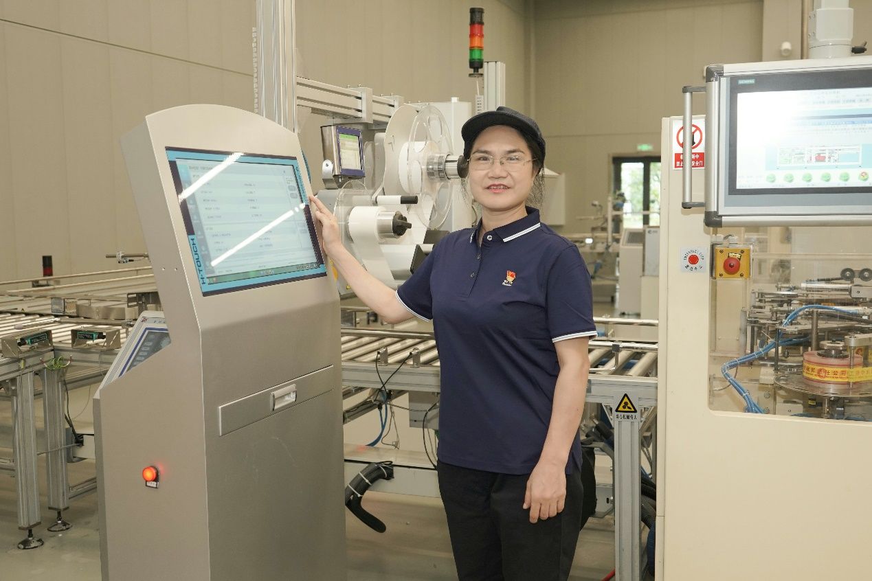 巾幗勇擔當 奮斗綻芳華