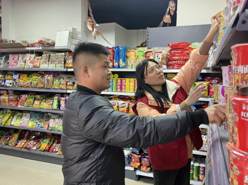 河南原陽：春暖花開時 服務加溫中