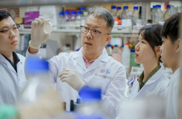 擁抱未來的不確定性——記清華大學醫學院院長祁海的科研人生