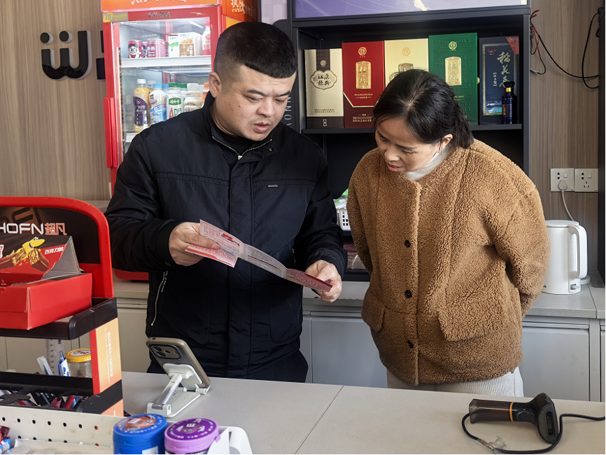 湖北浠水：暖心服務“不打烊” 志愿微光“成繁星”