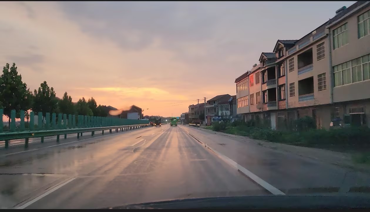 “三條路”激發鄉村振興新活力